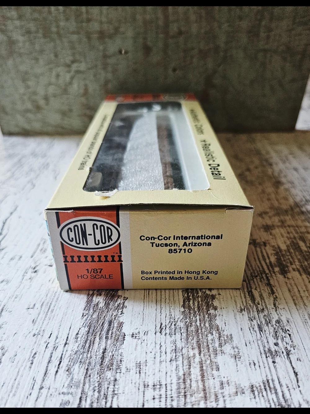 Con-Cor HO Scale 1/87 54ft Flatcar Kit w/ Pulpwood Load Southern Railway